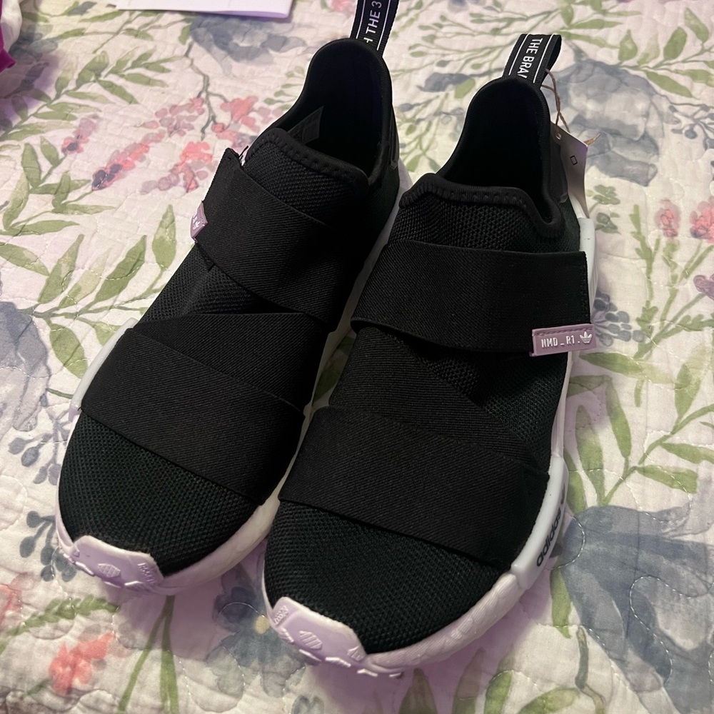 adidas NMD_R1 W